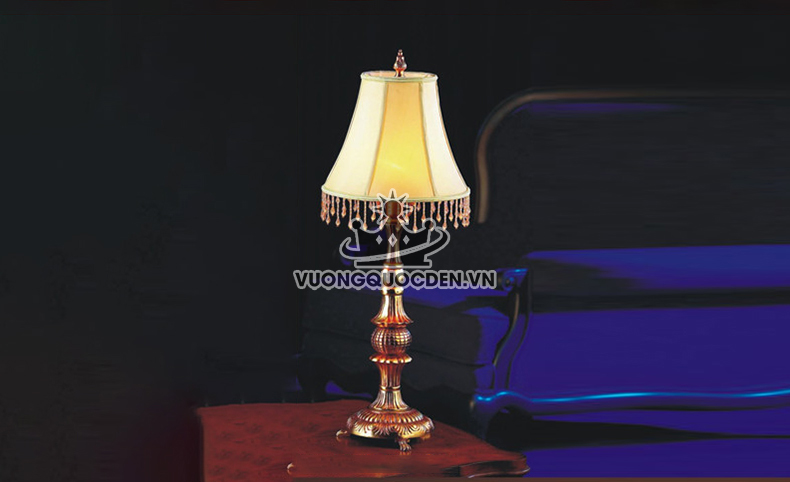 10 mẫu đèn bàn phong cách cổ điển được ưa chuộng
